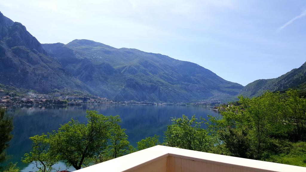 Camera Matrimoniale/Doppia con Letti Singoli con Vista Mare Laterale